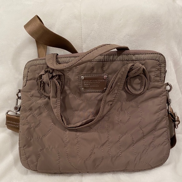 Marc Jacobs 13 inch laptop bag - Picture 1 of 2